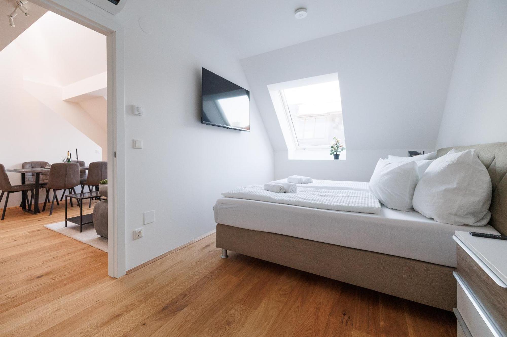 Symphony Apartments 41 - Modern Loft With Terrace And Grill In Central Location Vienna Exterior photo