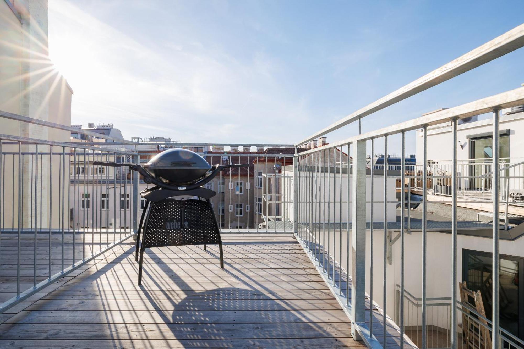 Symphony Apartments 41 - Modern Loft With Terrace And Grill In Central Location Vienna Exterior photo